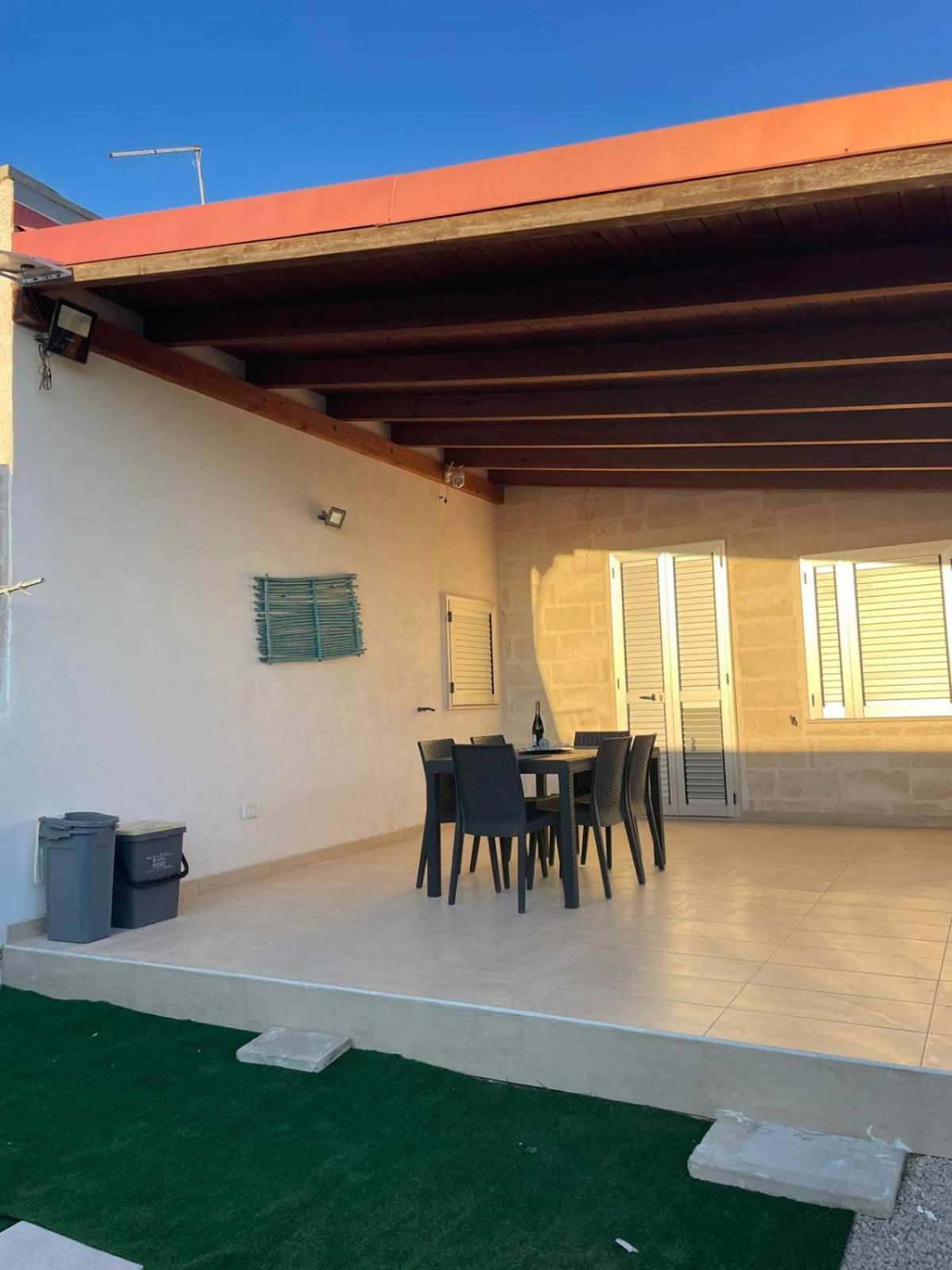 Lu Sole, Lu Mare E Lu Ientu Βίλα Torre Lapillo Εξωτερικό φωτογραφία